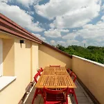 Enjoy - Pop Terrace Daire Padova